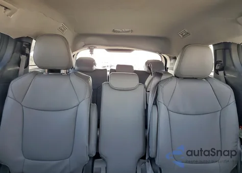 2025 Toyota Sienna Xle z USA, uszkodzony, nr VIN 5TDYRKEC2SS288126